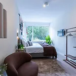 Ferienhaus Bright & Spacious In Near Stadsbos013