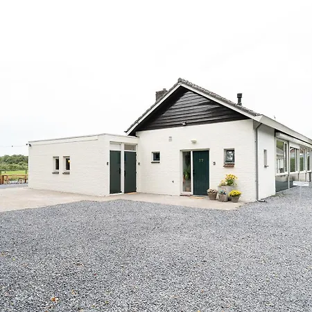 Room Near Tilburg University Ideal For Students بيت للعطل